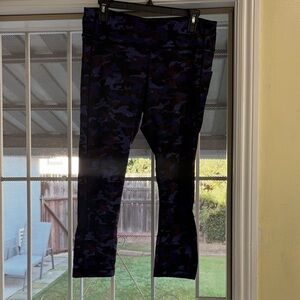 Lululemon Camouflage Print Leggings size 10